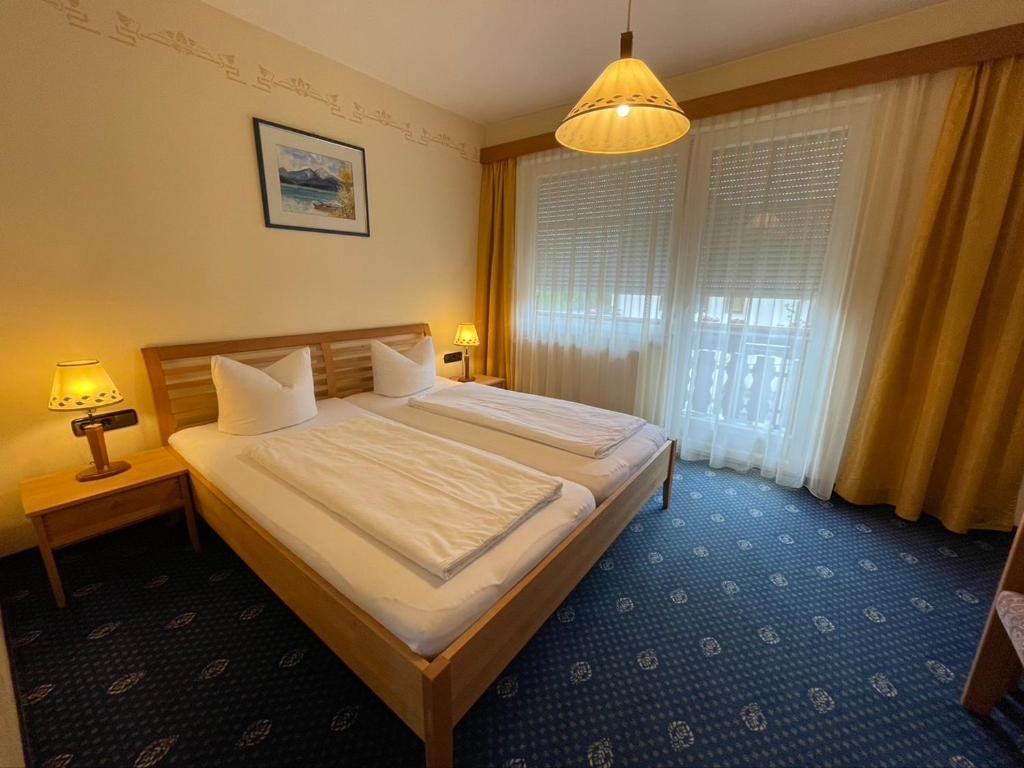 Gaestehaus Trink B&B Drobollach am Faaker See Esterno foto